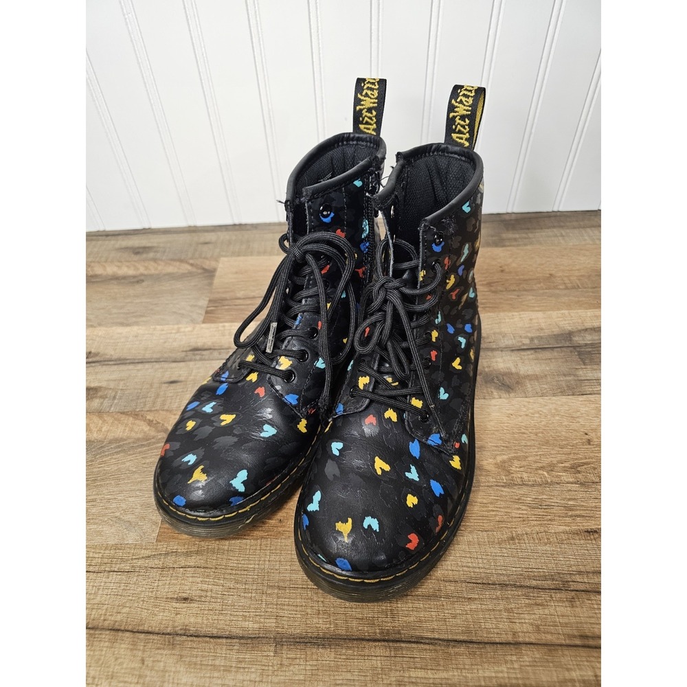 Dr. Martens Heart Printed Leather Combat Boots Youth Girls Size 4 #1460 - Picture 2 of 11